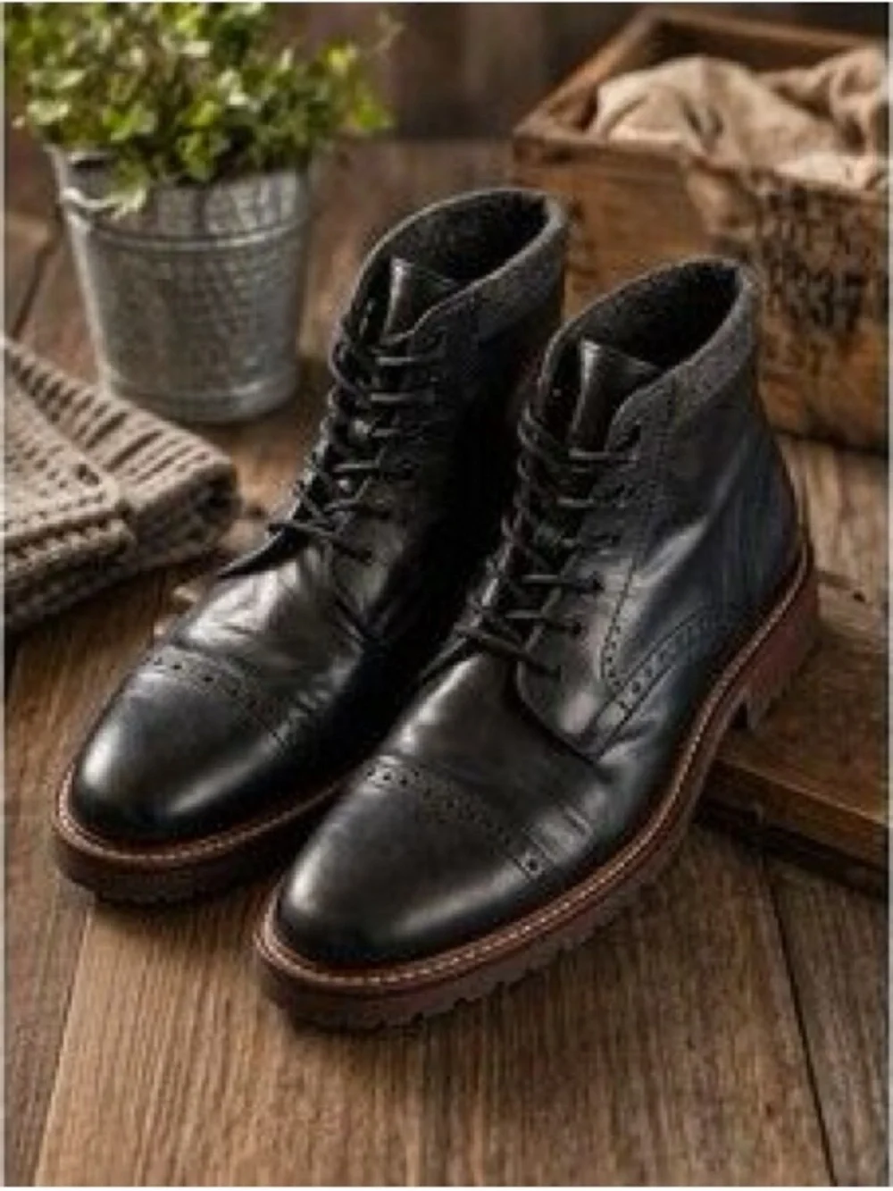Johnston & Murphy XC4 Men’s 9M Black Leather Waterproof Cap Toe Boots